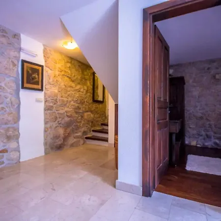 House Marija * Клек